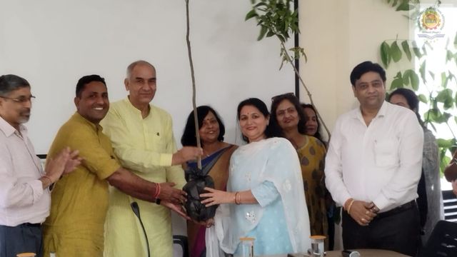 02 Jul 2024 – “Tree Bank” inaugurated under ‘Amrita Prakriti Samvardhan’ by Shri Babulal Ji, Jaipur Prant Pracharak; plantation drive held at BIIA House for green sustainability.