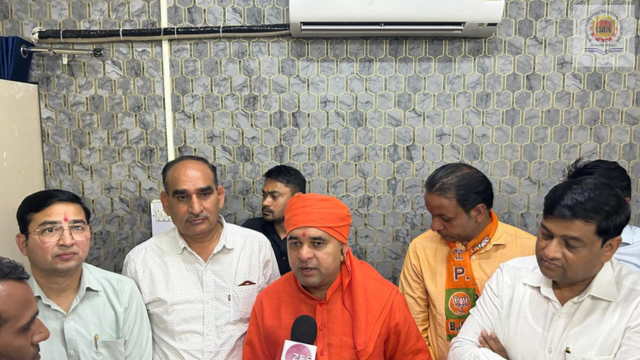 01 Apr 2025 – Hon’ble MLA Shri Mahant Baba Balak Nath Ji & BIIA President Shri Parveen Lamba Ji grace CSR donation of medical equipment to Govt Hospital by Aggarwal Metals Pvt. Ltd.