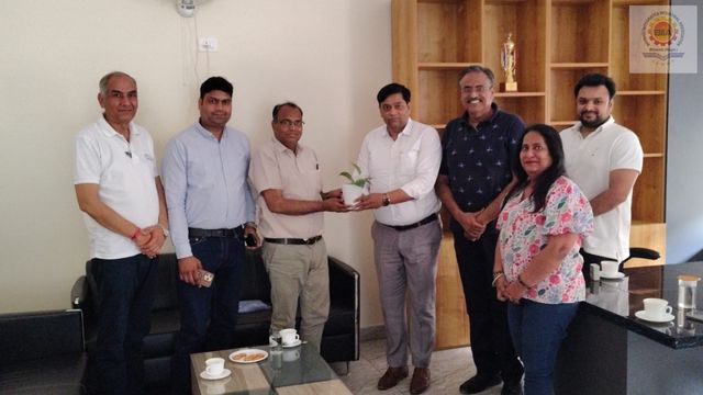 17 Apr 2025 – Shri J.P. Bairwa Ji, SE JVVNL-Bhiwadi, visited BIIA House with his team for detailed discussions on key electricity-related concerns of the industrial area.