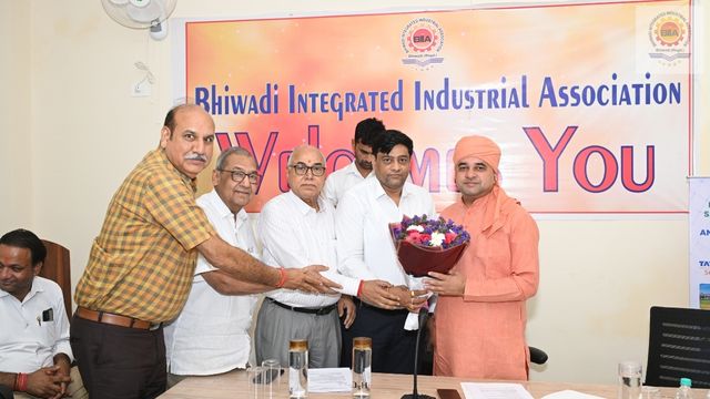 29 Apr 2025 – Hon’ble MLA Shri Mahant Baba Balak Nath Ji chaired a high-level meeting at BIIA House with officials to address key industrial issues at the state and central levels.