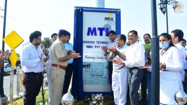 23 Apr 2022 – Under ‘Green Bhiwadi, Clean Bhiwadi’, MTI Chowk in Kahrani was beautified with ASP Shri Vipin Sharma Ji, BIIA President Shri Praveen Lamba Ji and Regional Manager Shri K.K. Kothari Ji.